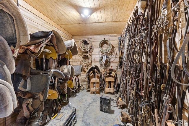 16093 Smith Road, Farmington, MO 63640