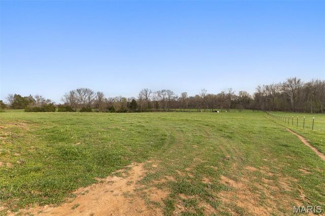 16093 Smith Road, Farmington, MO 63640