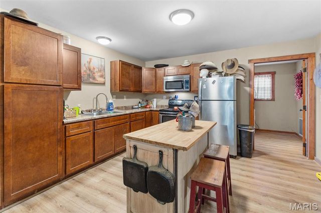 16093 Smith Road, Farmington, MO 63640