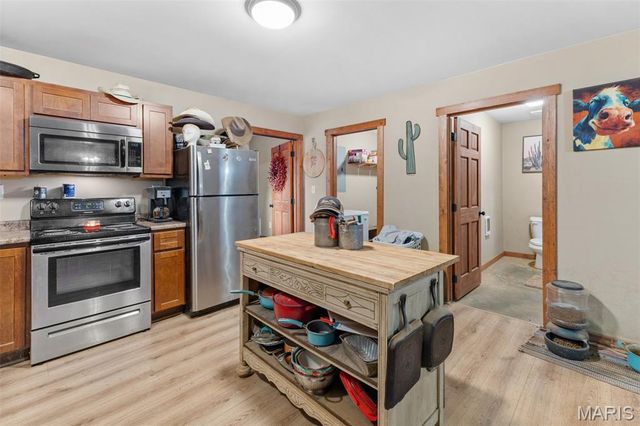 16093 Smith Road, Farmington, MO 63640