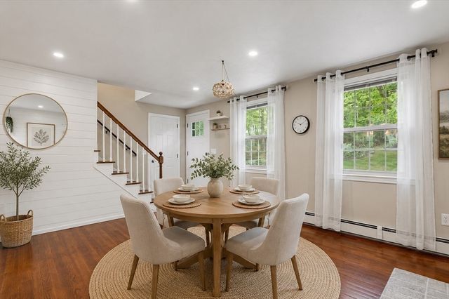 80 Webster St, Douglas, MA 01516