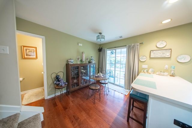8106 Shadow Oak Drive, North Charleston, SC 29406