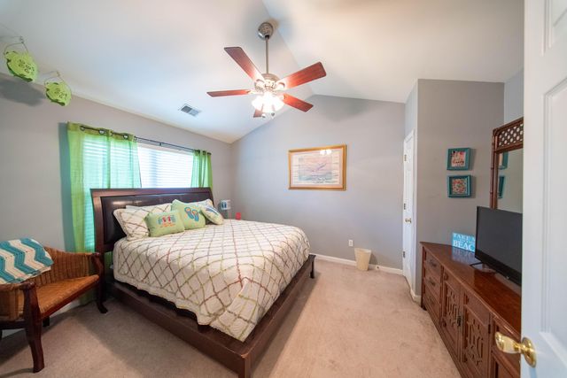 8106 Shadow Oak Drive, North Charleston, SC 29406