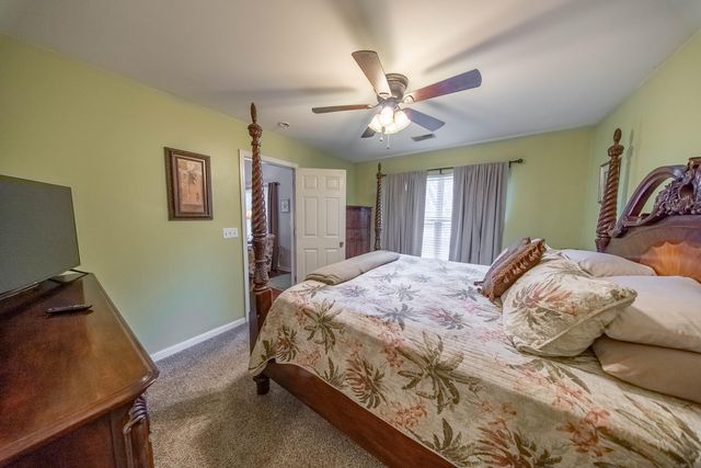 8106 Shadow Oak Drive, North Charleston, SC 29406