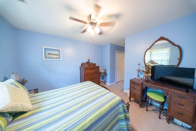 8106 Shadow Oak Drive, North Charleston, SC 29406