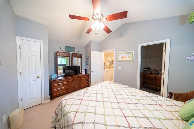 8106 Shadow Oak Drive, North Charleston, SC 29406