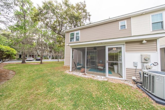 8106 Shadow Oak Drive, North Charleston, SC 29406
