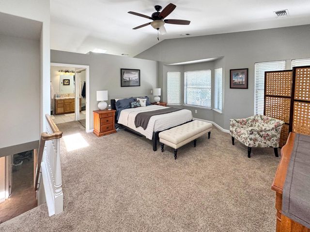 6200 Viewridge Dr, Auburn, CA 95602