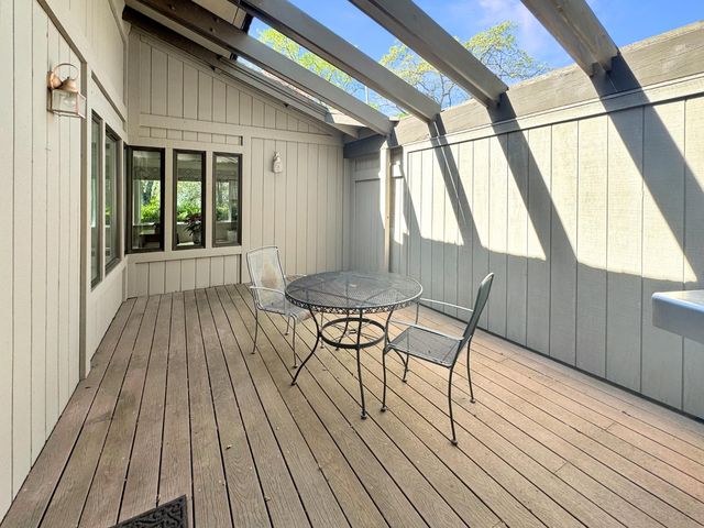 6200 Viewridge Dr, Auburn, CA 95602