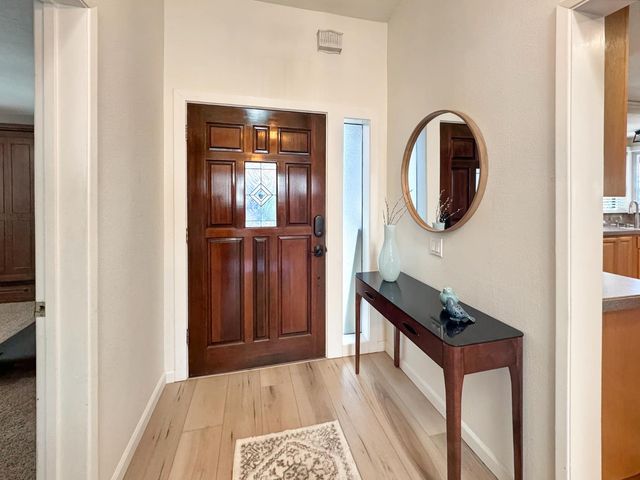 6200 Viewridge Dr, Auburn, CA 95602