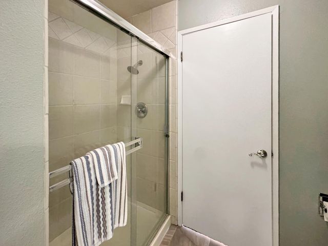 6200 Viewridge Dr, Auburn, CA 95602