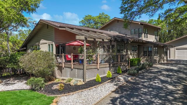 6200 Viewridge Dr, Auburn, CA 95602