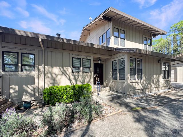 6200 Viewridge Dr, Auburn, CA 95602