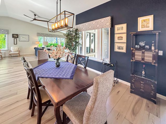 6200 Viewridge Dr, Auburn, CA 95602