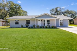 217 Palmyra Drive, Long Beach, MS 39560