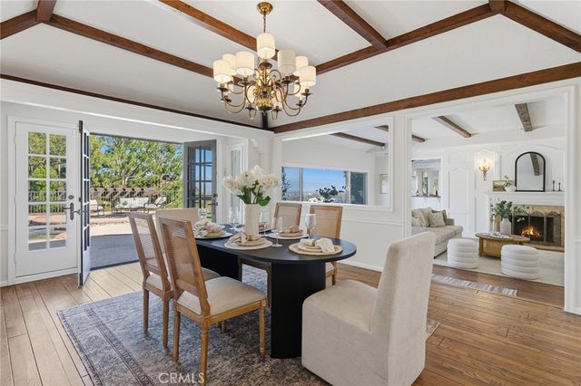 3906 Lake Vista Court, Encino, CA 91316