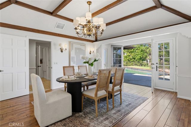 3906 Lake Vista Court, Encino, CA 91316