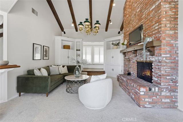 3906 Lake Vista Court, Encino, CA 91316