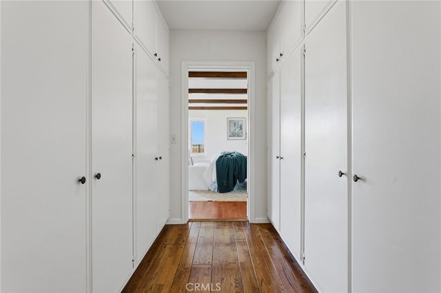 3906 Lake Vista Court, Encino, CA 91316