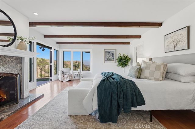 3906 Lake Vista Court, Encino, CA 91316