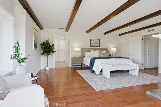 3906 Lake Vista Court, Encino, CA 91316