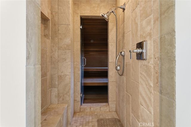 3906 Lake Vista Court, Encino, CA 91316