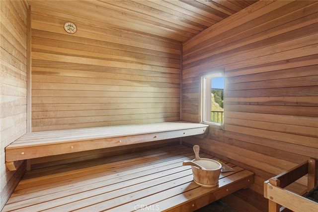 3906 Lake Vista Court, Encino, CA 91316