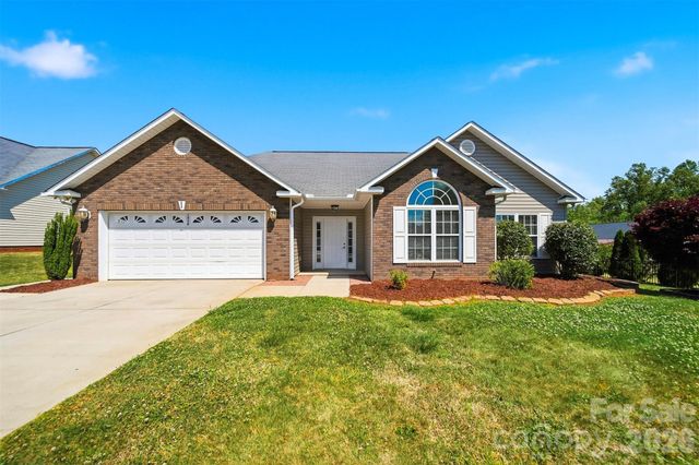 1834 Terrain Drive NW, Conover, NC 28613
