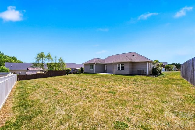 1834 Terrain Drive NW, Conover, NC 28613