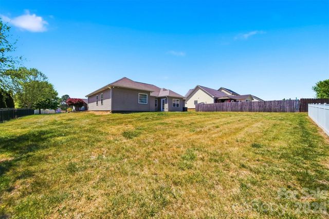 1834 Terrain Drive NW, Conover, NC 28613
