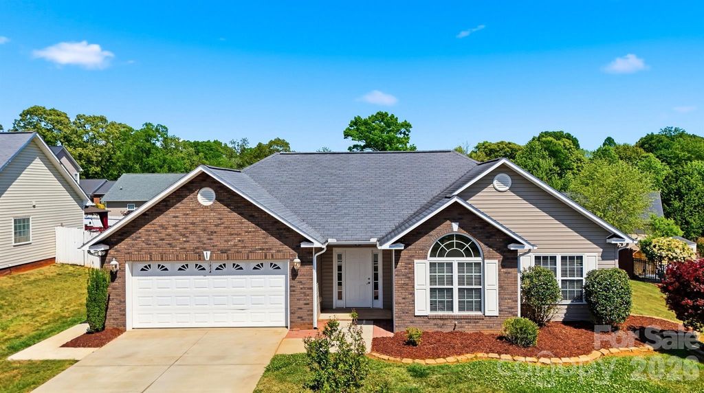 1834 Terrain Drive NW, Conover, NC 28613