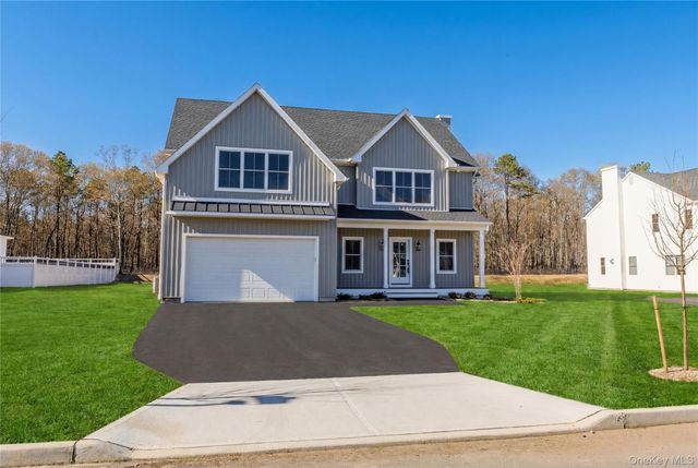 7 Jersey Avenue, Miller Place, NY 11764
