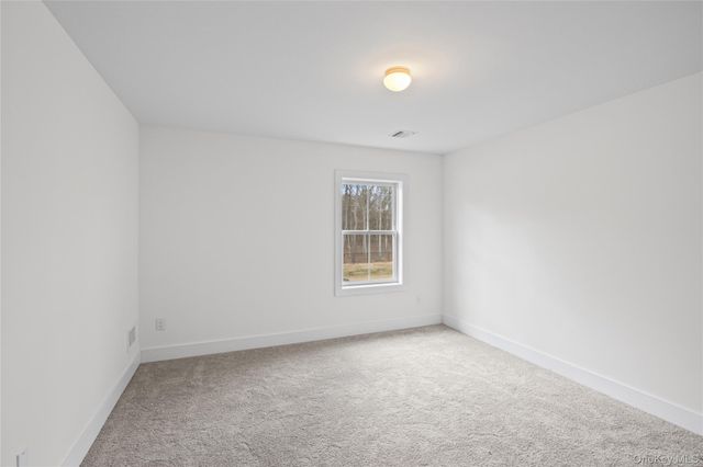 7 Jersey Avenue, Miller Place, NY 11764