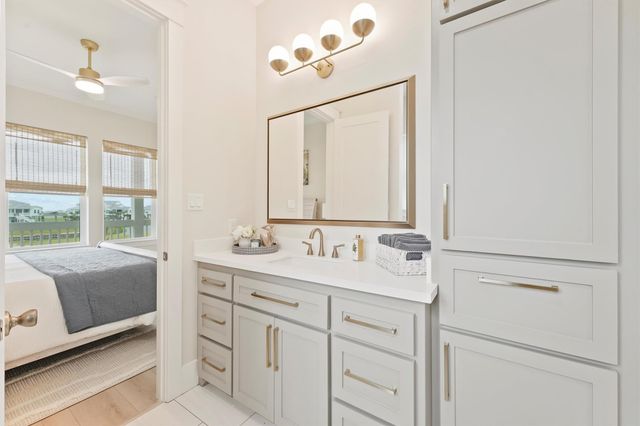 4046 Miramar Court, Galveston, TX 77554