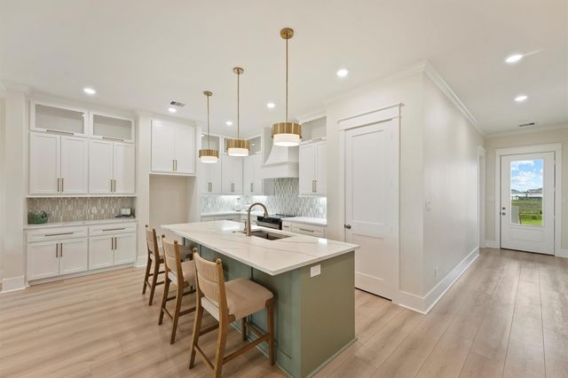 4046 Miramar Court, Galveston, TX 77554