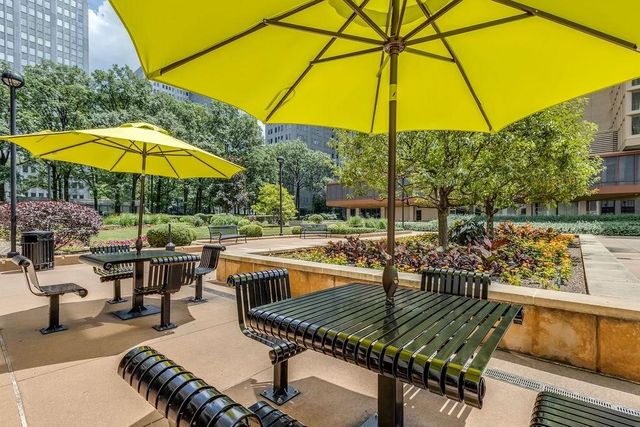 320 Fort Duquesne Blvd 5F, Downtown Pgh, PA 15222