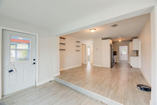 2633 NE 16TH Avenue, Pompano Beach, FL 33064