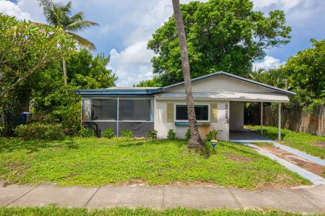 2633 NE 16TH Avenue, Pompano Beach, FL 33064