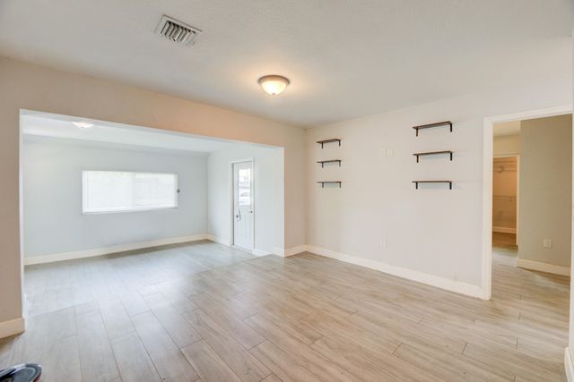 2633 NE 16TH Avenue, Pompano Beach, FL 33064