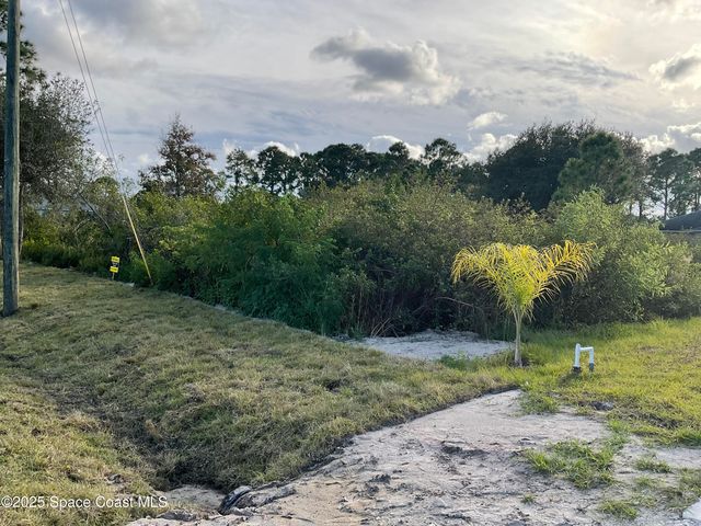 1210 Cogan Drive SE, Palm Bay, FL 32909
