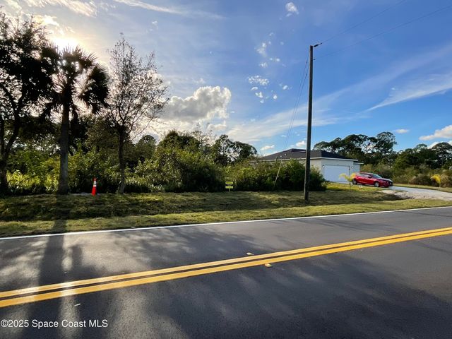 1210 Cogan Drive SE, Palm Bay, FL 32909