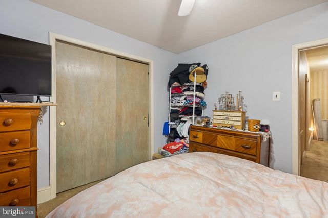 2222 S HEMBERGER ST, Philadelphia, PA 19145