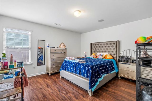 5047 Mount Hope Drive, Winston-salem, NC 27107