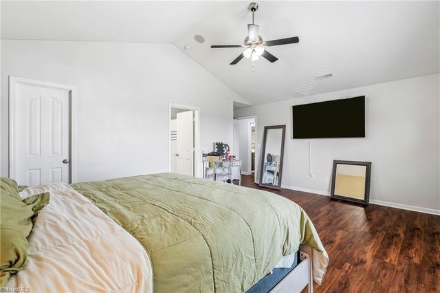 5047 Mount Hope Drive, Winston-salem, NC 27107