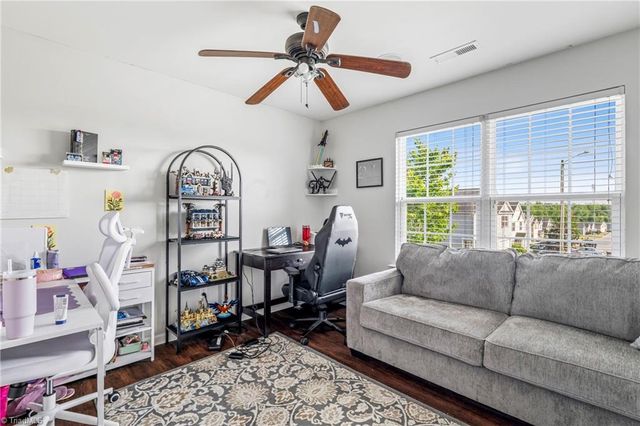 5047 Mount Hope Drive, Winston-salem, NC 27107