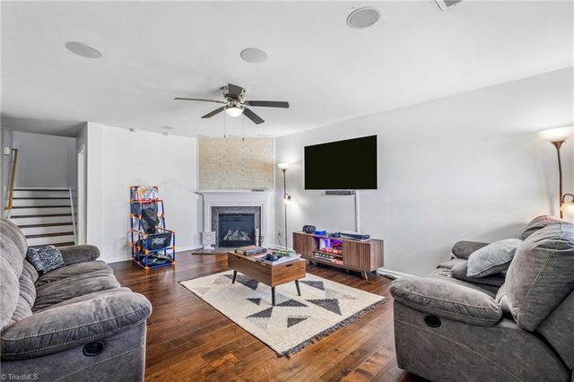 5047 Mount Hope Drive, Winston-salem, NC 27107