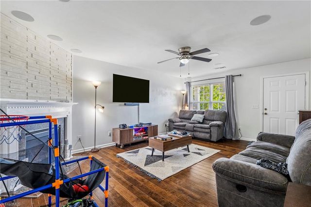 5047 Mount Hope Drive, Winston-salem, NC 27107