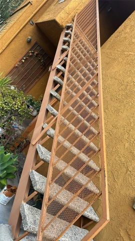 1519 N Ross, Santa Ana, CA 92706