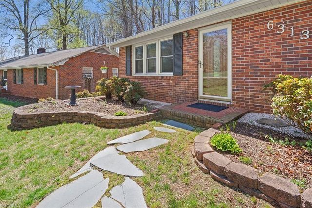 6313 Arden Circle, Clemmons, NC 27012