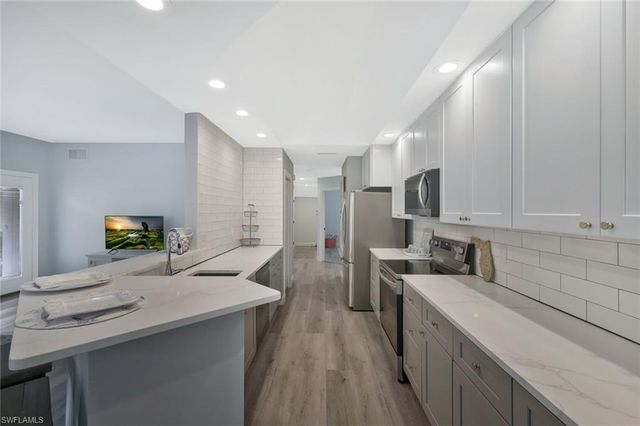 5370 Park RD 2, Fort Myers, FL 33908